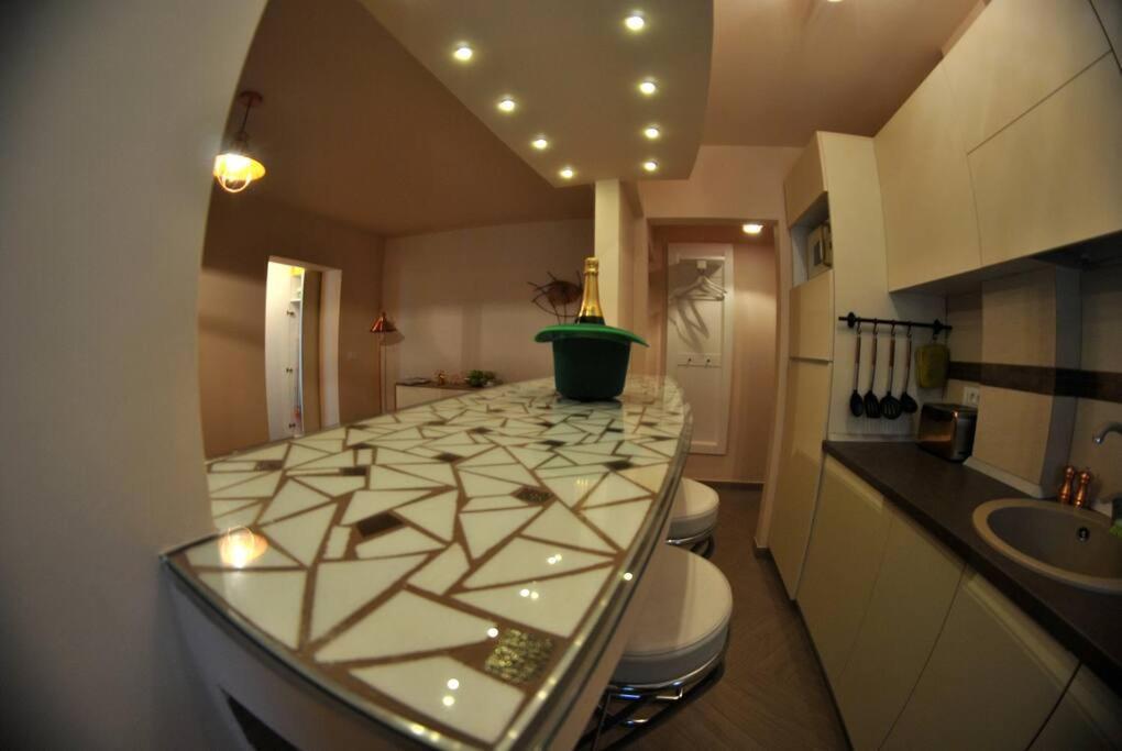 Modern & Central Apartment In North Of Bucareste Exterior foto